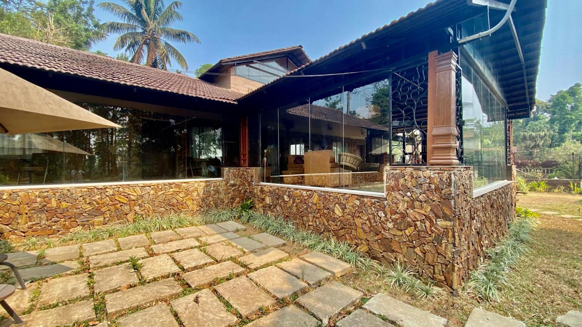 Willostays Villa Tranquil De Susanj Sakleshpur Eksteriør billede